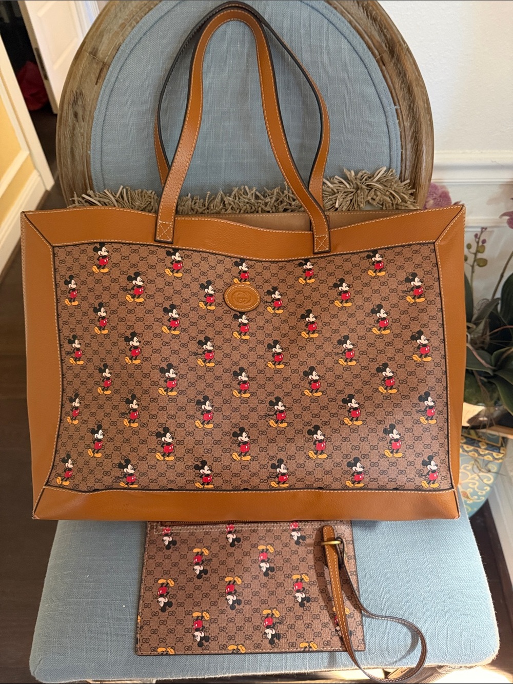 Gucci X Disney Brown and Tan Mickey Mouse Tote with Wrist Pouch - Picture 2 of 16
